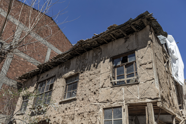 106 yıllık Malatya konağı depremde zarar gördü