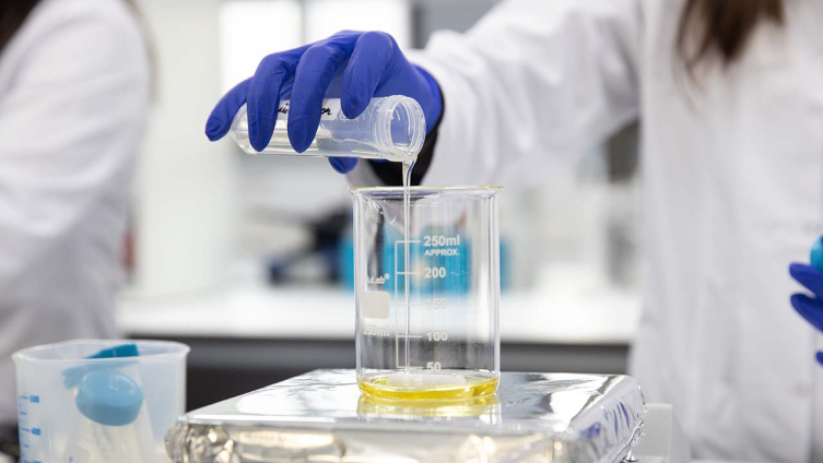 Yüksek hareket kabiliyetli yerli protez teknolojisi