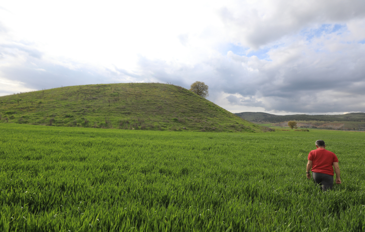 Yağışlar depremzede çiftçilere can suyu oldu