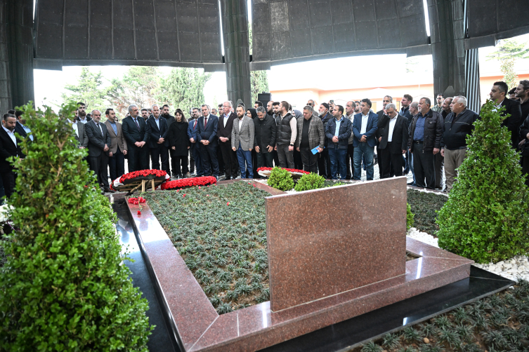 Bakan Soylu, 8. Cumhurbaşkanı Özal'ın anma törenine katıldı