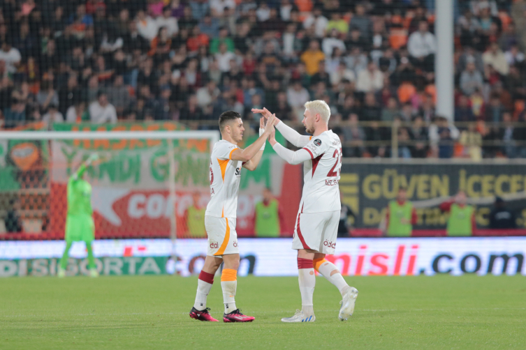 Galatasaray'dan deplasmanda 4 gollü galibiyet