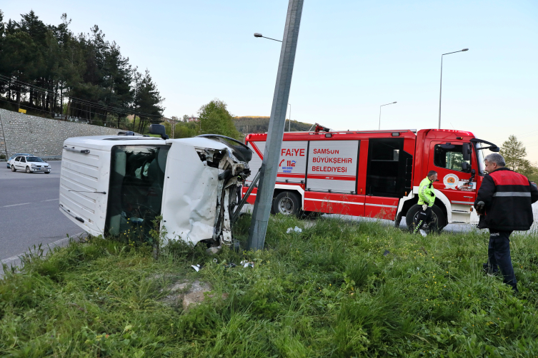 Samsun'da trafik kazası: 3 yaralı