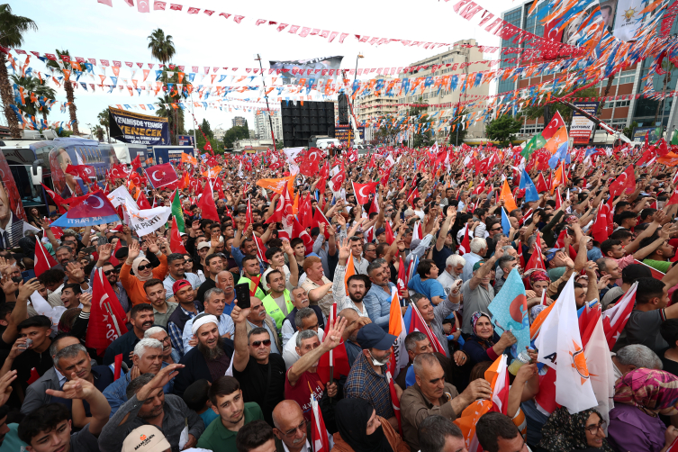 Cumhurbaşkanı Erdoğan duyurdu: Depremzede gençlere ek kontenjan