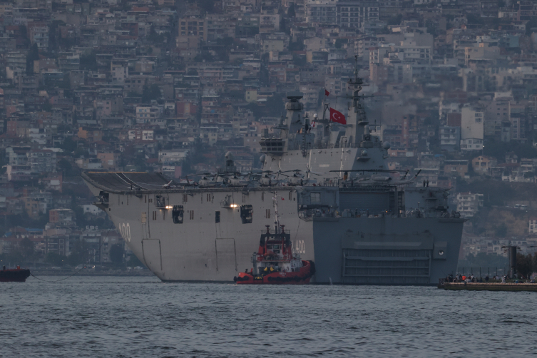 TCG Anadolu yeniden İstanbul'da