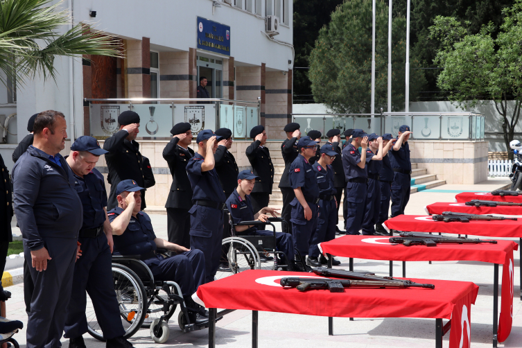 Manisa'da engelliler temsili askerlik yaptı
