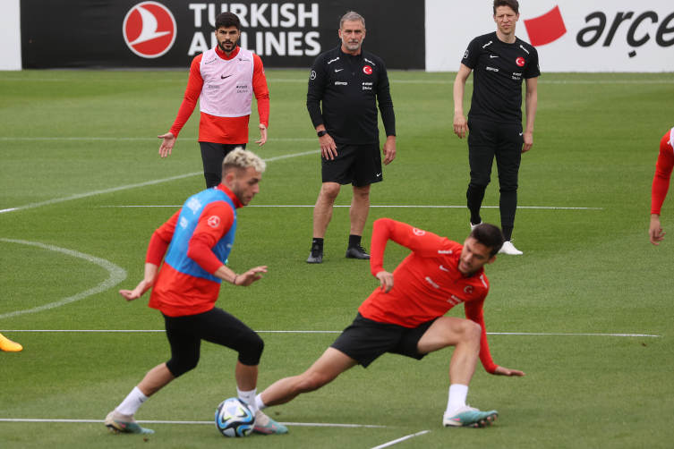 Milliler Letonya maçının hazırlıklarını sürdürdü