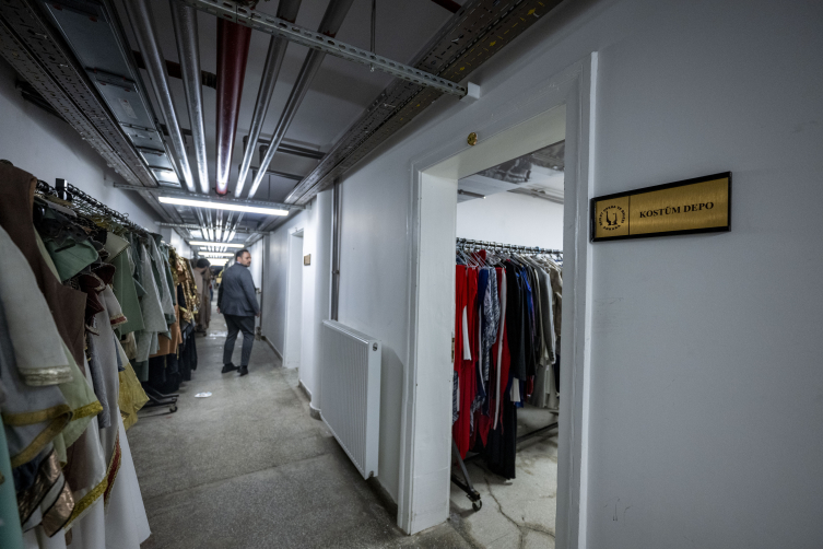 Su baskını yaşanan DOB ek binası temizleniyor