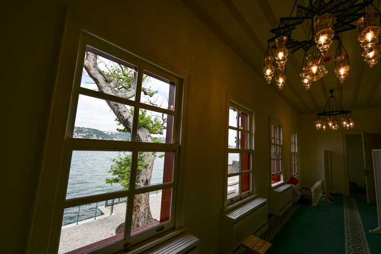 Vaniköy Camii restorasyonun ardından yeniden hizmete girdi