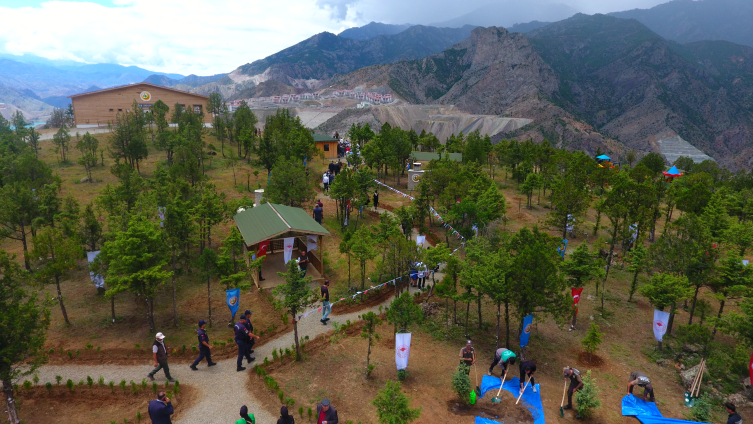 Artvin'de 'Yusufeli Orman Parkı' ve 'Boğa Güreş Meydanı' açıldı