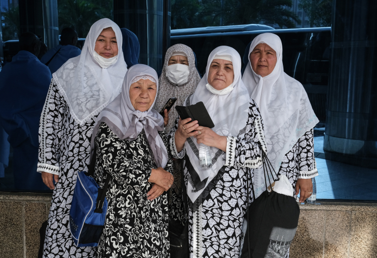 Hacı adaylarının Arafat'a yolculuğu başladı