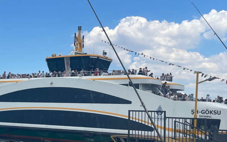 İstanbul'un turistik bölgelerinde bayram yoğunluğu