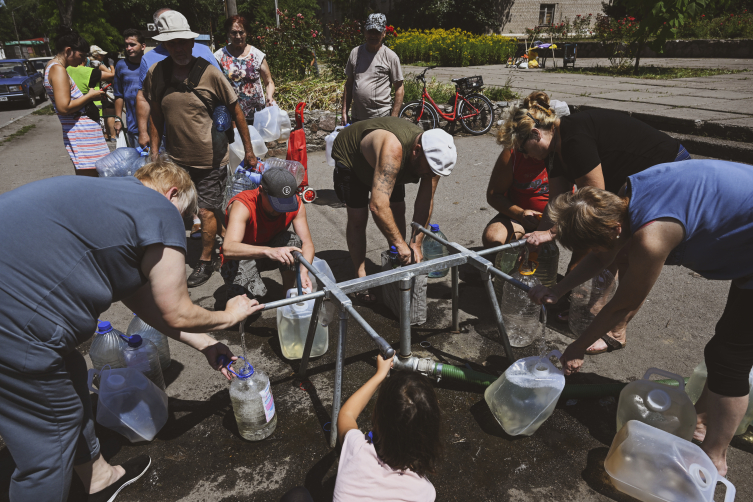 Ukrayna'daki Kahovka HES'in patlatılmasının ardından su sıkıntısı yaşanıyor