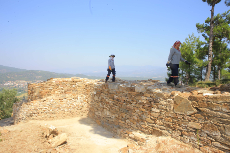 Asarcık Tepesi'nde Orta Tunç Çağı'ndan günümüze yerleşim izleri bulundu