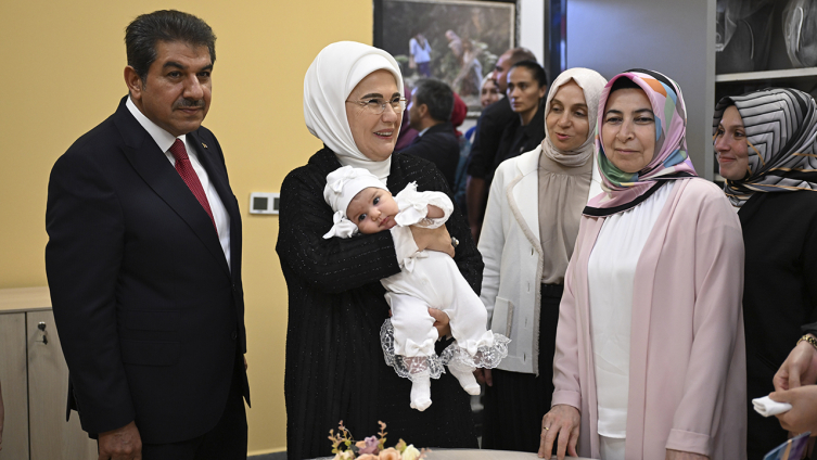 Emine Erdoğan: Şule Yüksel Şenler fikir ve gönül dünyamızın yıldızıydı