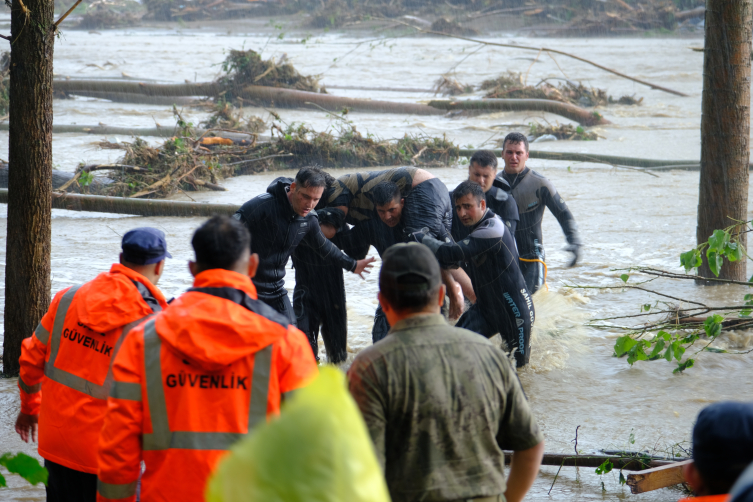 Kırklareli'de sel: 2 kişi hayatını kaybetti, 4 kişi kayıp