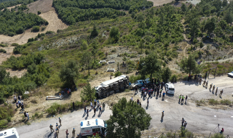 Kahramanmaraş'ta feci kaza: 4 ölü, 25 yaralı