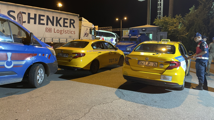 Edirne'de 322 düzensiz göçmen yakalandı