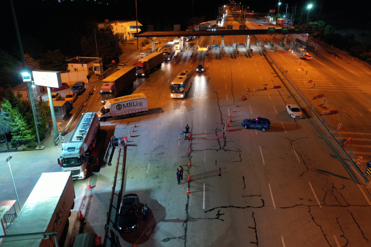 Edirne'de 322 düzensiz göçmen yakalandı