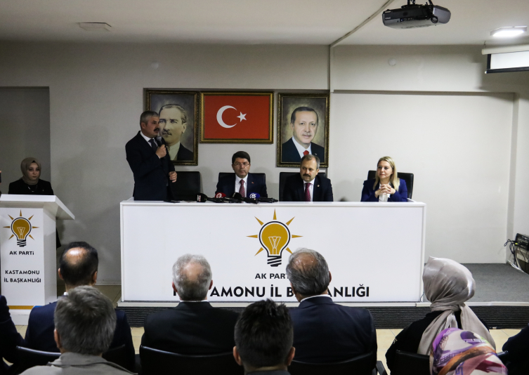 Bakan Tunç: Siyaset mühendisliği değil, milletin talebiyle AK Parti kuruldu