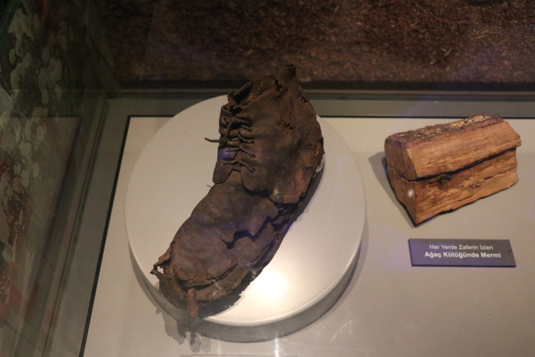 Çanakkale Savaşları Mobil Müzesi Niğde'de ziyarete açıldı