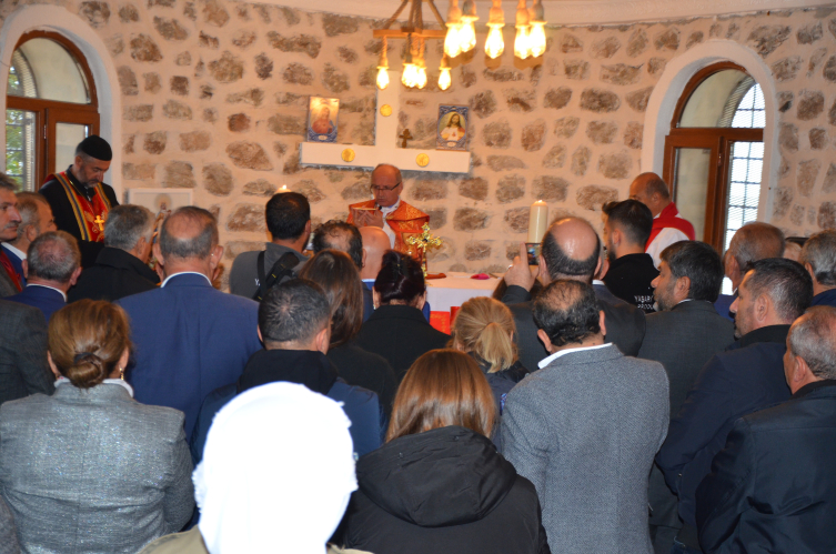 Şırnak'ta yeniden inşa edilen Mor Yuhanna Kilisesi ibadete açıldı