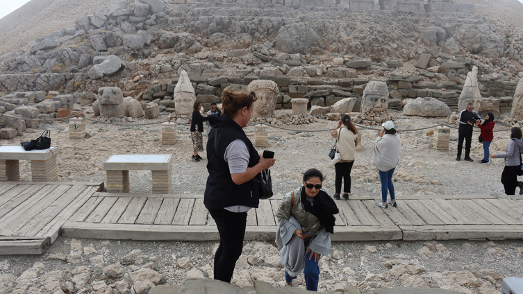 Nemrut Dağı'nı 61 bin kişi ziyaret etti