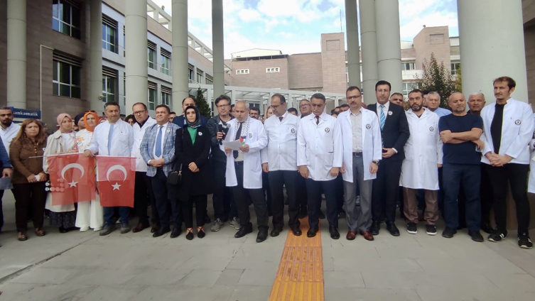 Kırşehir'de sağlıkçılardan İsrail saldırılarına protesto