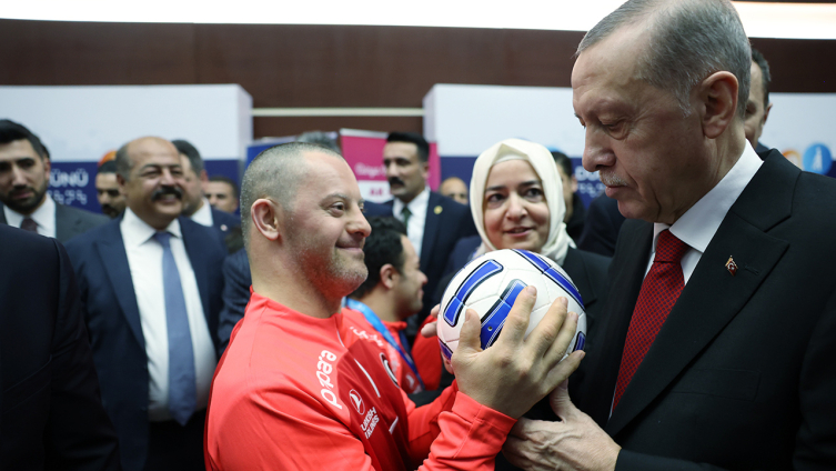 Cumhurbaşkanı Erdoğan, Futsal Milli Takımı'nı kabul etti