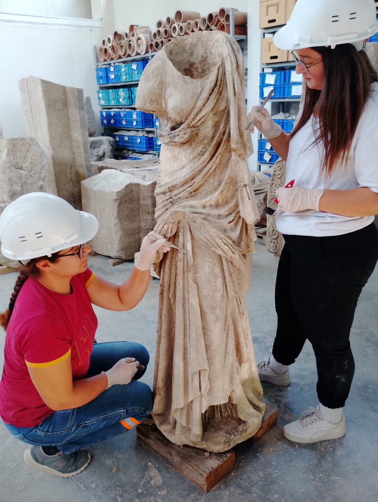 "Dans Eden Musa" heykeli yaklaşık 22 asır sonra gün yüzüne çıkarıldı