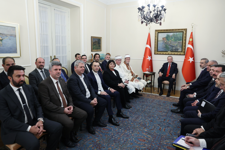 Cumhurbaşkanı Erdoğan, Türkiye'nin Atina Büyükelçiliği'ni ziyaret etti