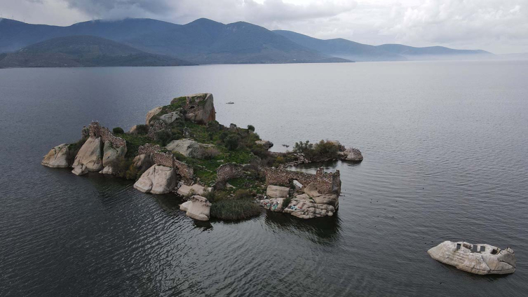 Bafa Gölü yağışlarla birlikte yeniden canlandı