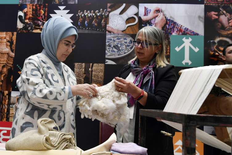 Emine Erdoğan: Mazlumların çıkaramadığı ses olmaya devam edeceğiz