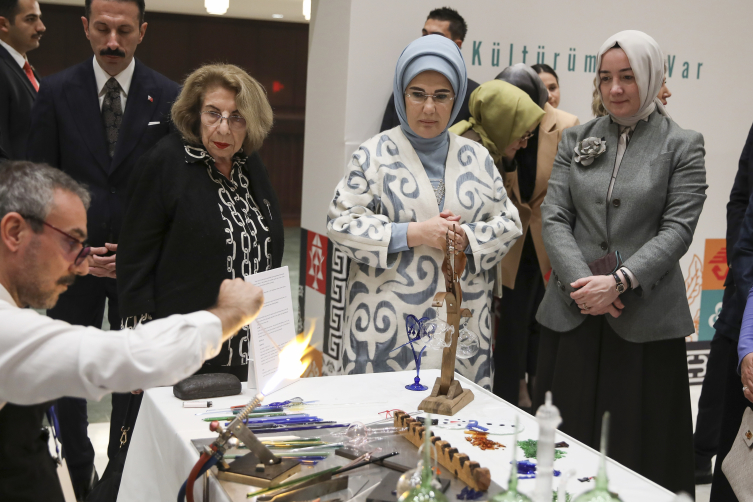 Emine Erdoğan: Mazlumların çıkaramadığı ses olmaya devam edeceğiz