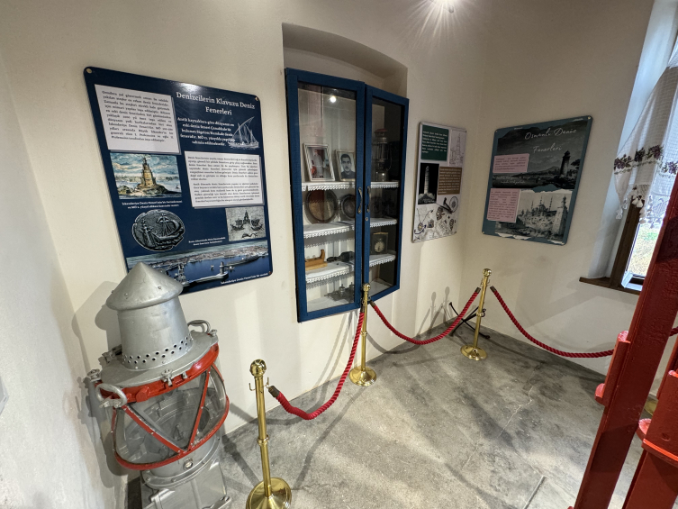 Müzeye dönüştürülen tarihi deniz feneri ziyaretçilerini bekliyor