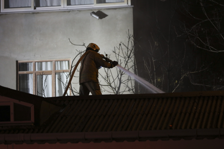 Sultanbeyli’de Kur'an kursunda yangın