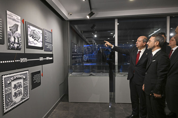 KKTC Cumhurbaşkanı Tatar, Ankara'da "Kıbrıs Gerçekleri" sergisini ziyaret etti