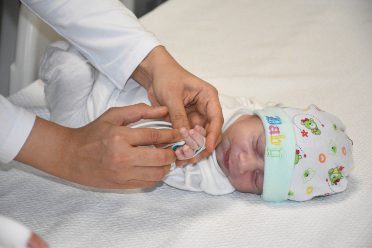 Yaşama ümidi olmayan Iraklı bebek Türkiye'de şifa buldu