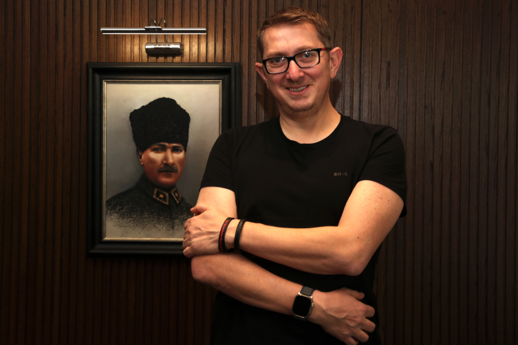 NASA çalışanı astrofizikçi "potansiyelini yüksek bulduğu" Türkiye'ye döndü