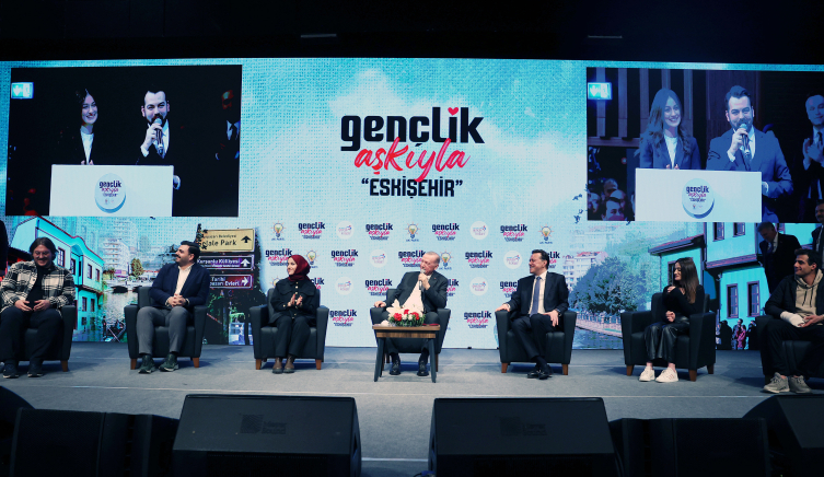 Cumhurbaşkanı Erdoğan: Kendi roketimizi yetiştirdiğimiz astronotlarımızla uzaya göndereceğiz