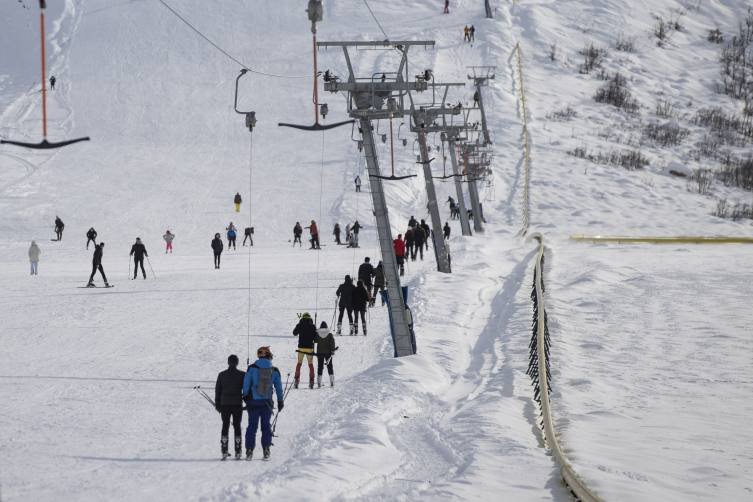 Ovacık Kayak Merkezi birçok ilden kayak tutkunlarını ağırlıyor