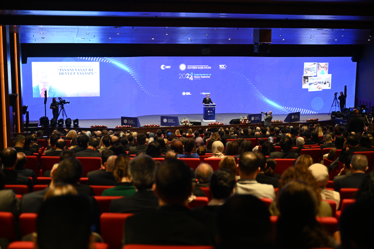 İletişim Başkanı Altun: Gazze'deki masum insanların sesi olmakta kararlıyız