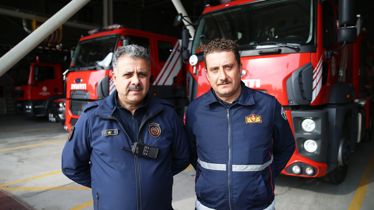 Depremzede itfaiyeciler yaşadıklarını unutamıyor