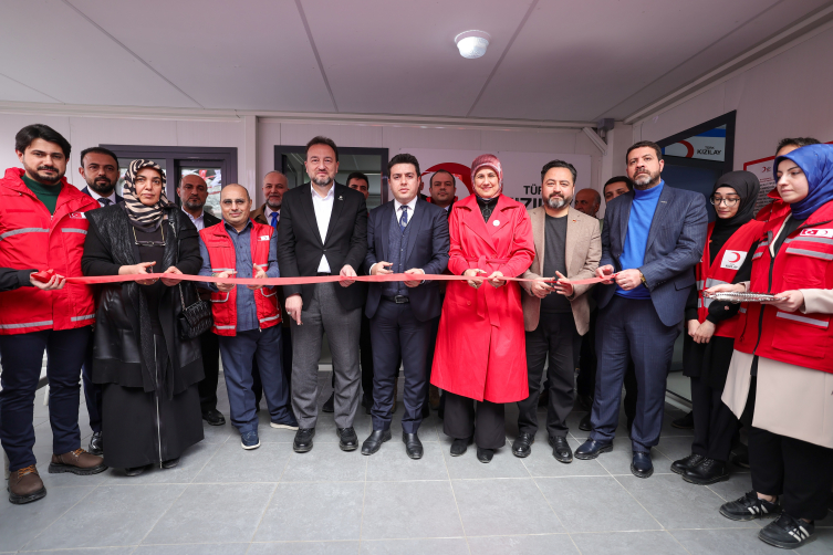 Türk Kızılay Elbistan'a 100. Yıl Kütüphanesi açtı