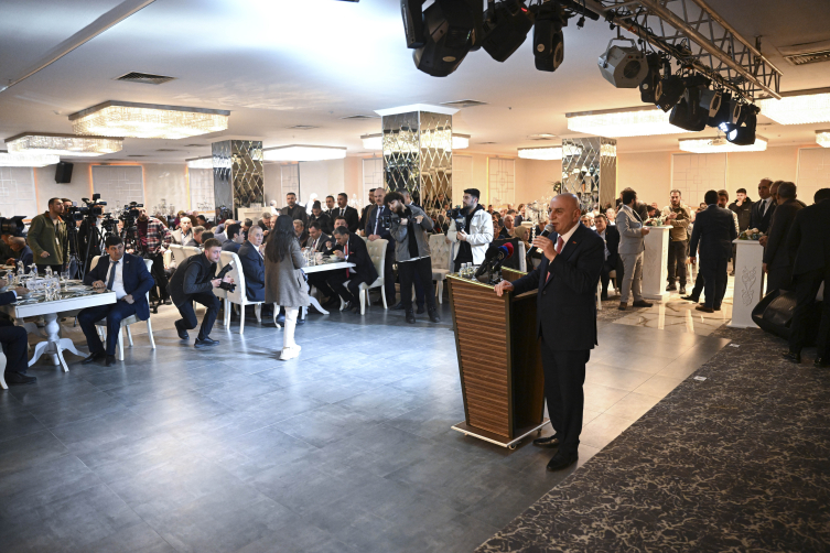 Altınok: Muhtarlarımıza ücretsiz ulaşım kartı vereceğiz