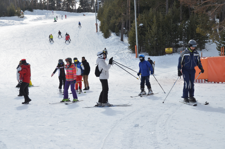 Sarıkamış Kayak Merkezi turistlerin gözdesi oldu