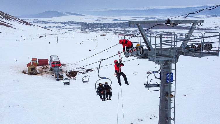 Kayak merkezinin güvenliği JAK timlerine emanet