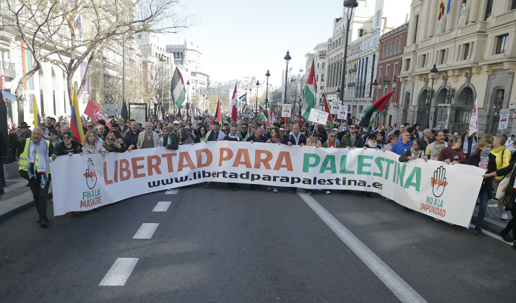 İspanya'da binlerce kişi 'Gazze' için yürüdü