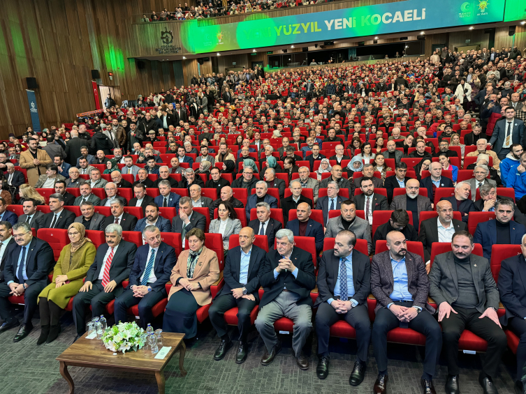 Tahir Büyükakın: Kentsel yenilenmeye liderlik edeceğiz