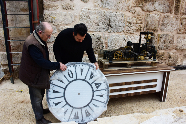 Antalya'da tarihi Saat Kulesi "saatine" kavuştu