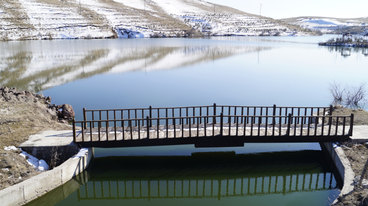 Üçoluk Göleti tam doluluk oranına ulaştı